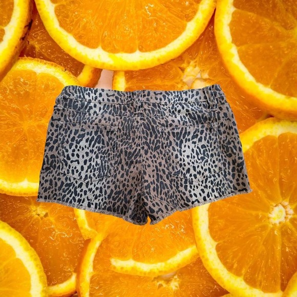 NWT Rue21 Tiger Print Short Shorts Size 11/12 - Picture 5 of 5